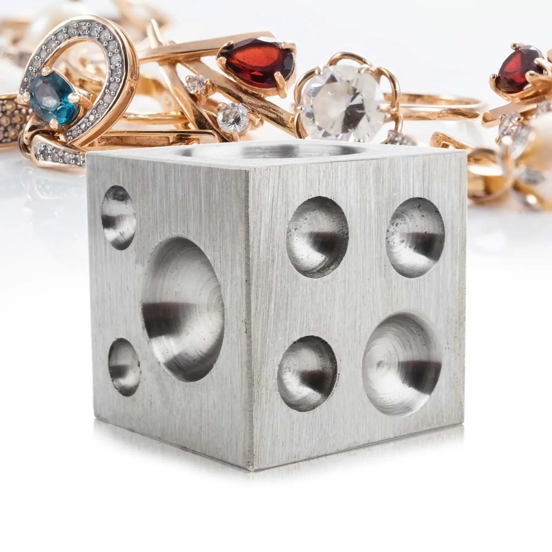 Matrice de poinçonnage carrée  - Jewelry Making Process avis et prix