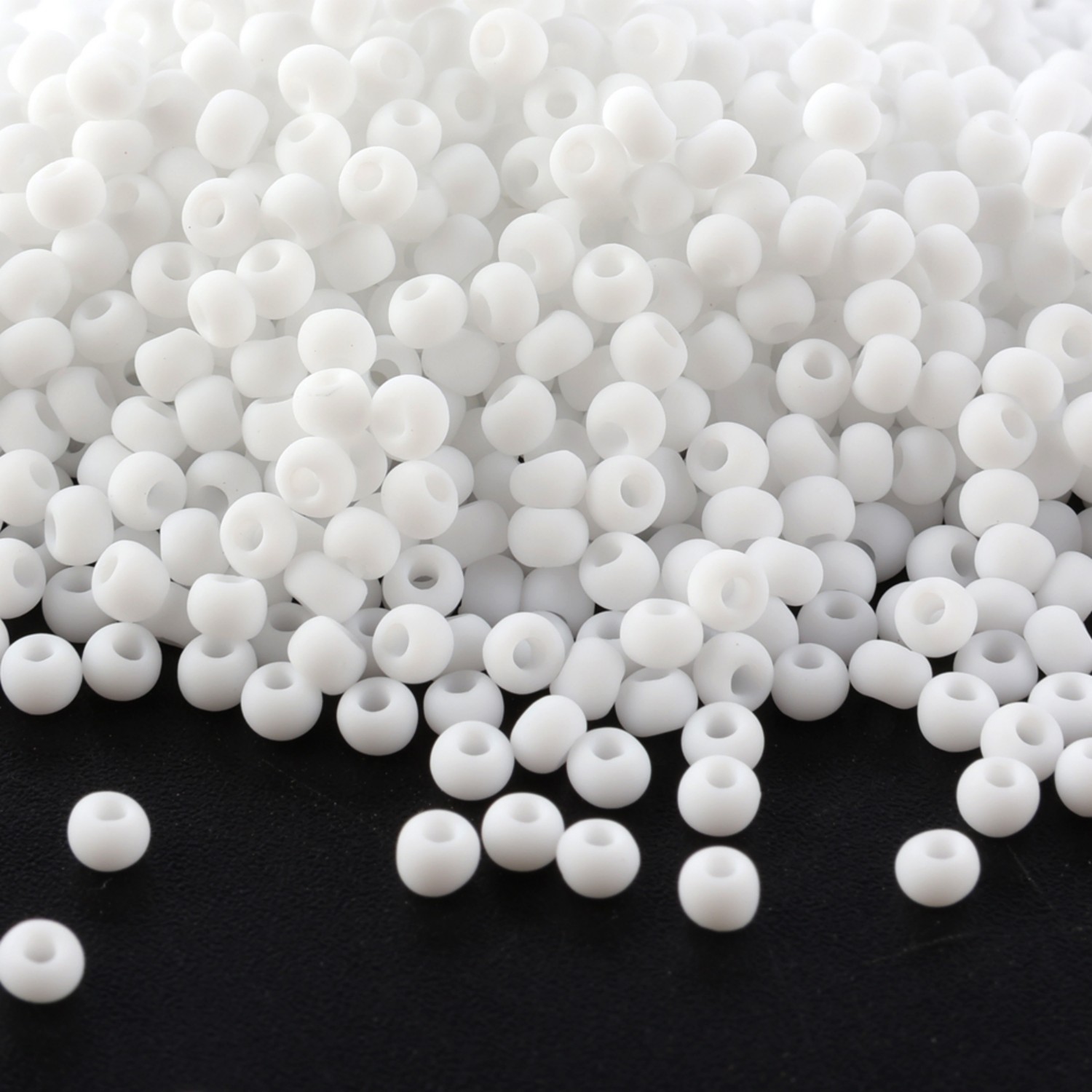 Perles de rocaille CJ 11/0 noi - Seed Bead Tube avis et prix