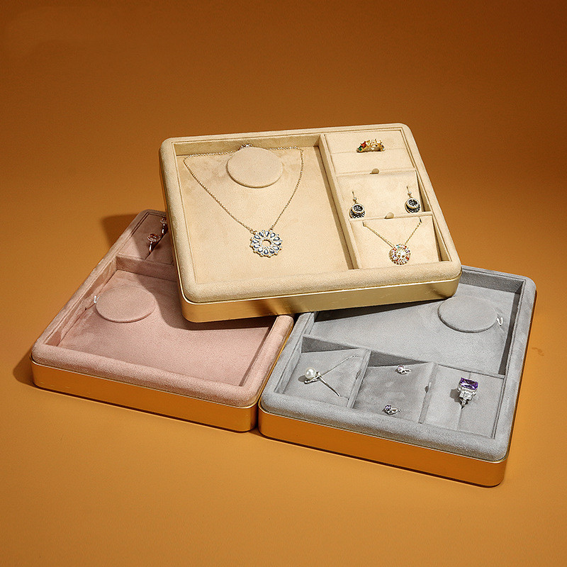 Présentoir de Bijoux en Velour - Jewelry Making Organizer avis et prix
